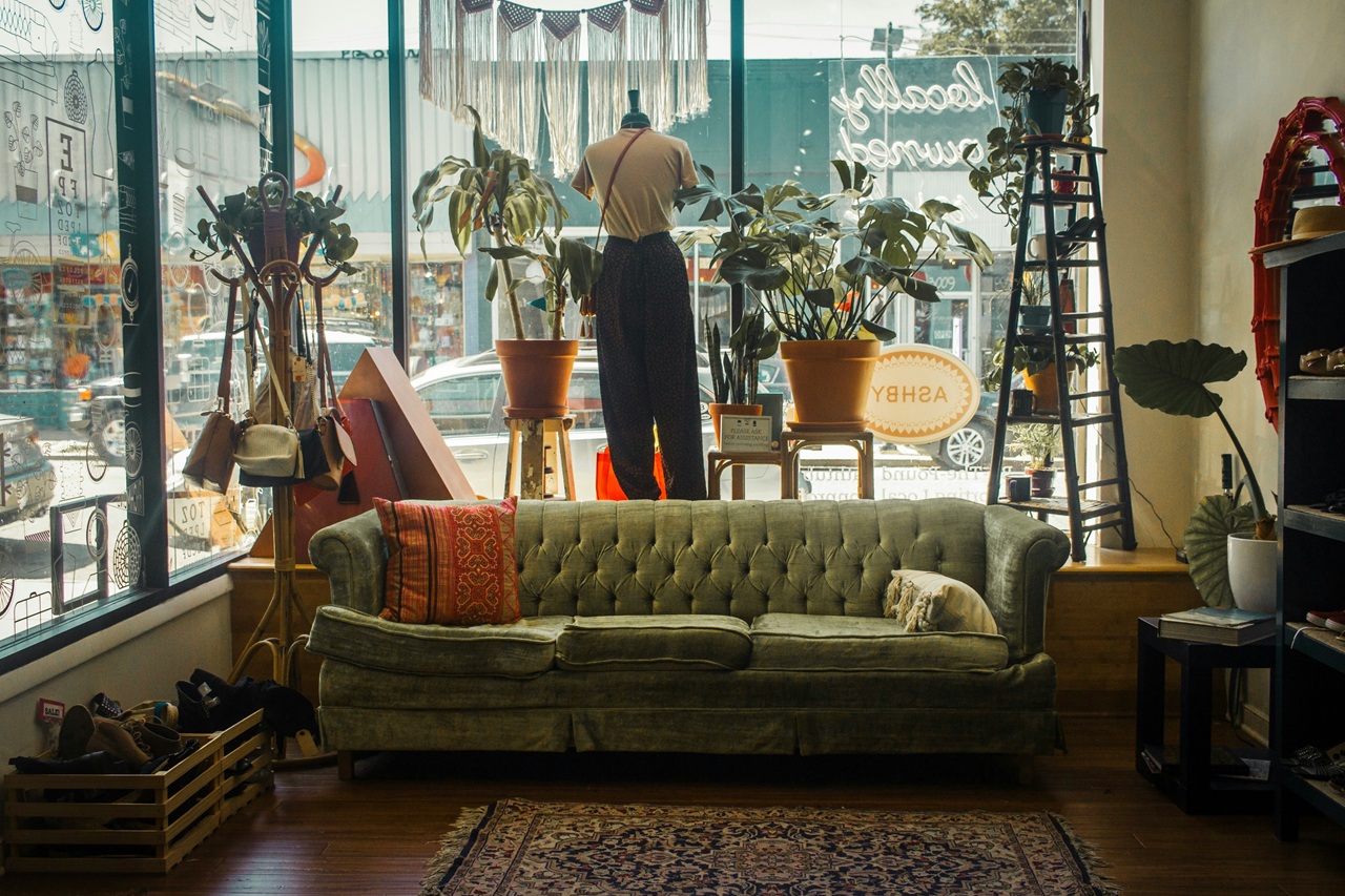 St Clare Hospice Launches Urgent Appeal for Furniture Donations as Summer Drop Hits Stock Levels